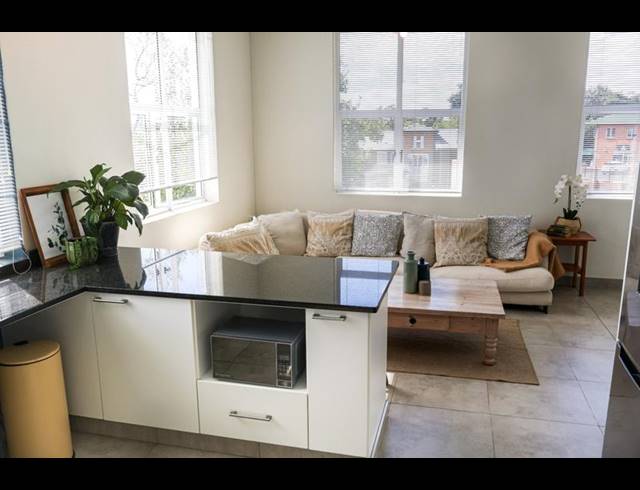 1 BEDROOM APARTMENT FOR SALE IN HILTON CENTRAL